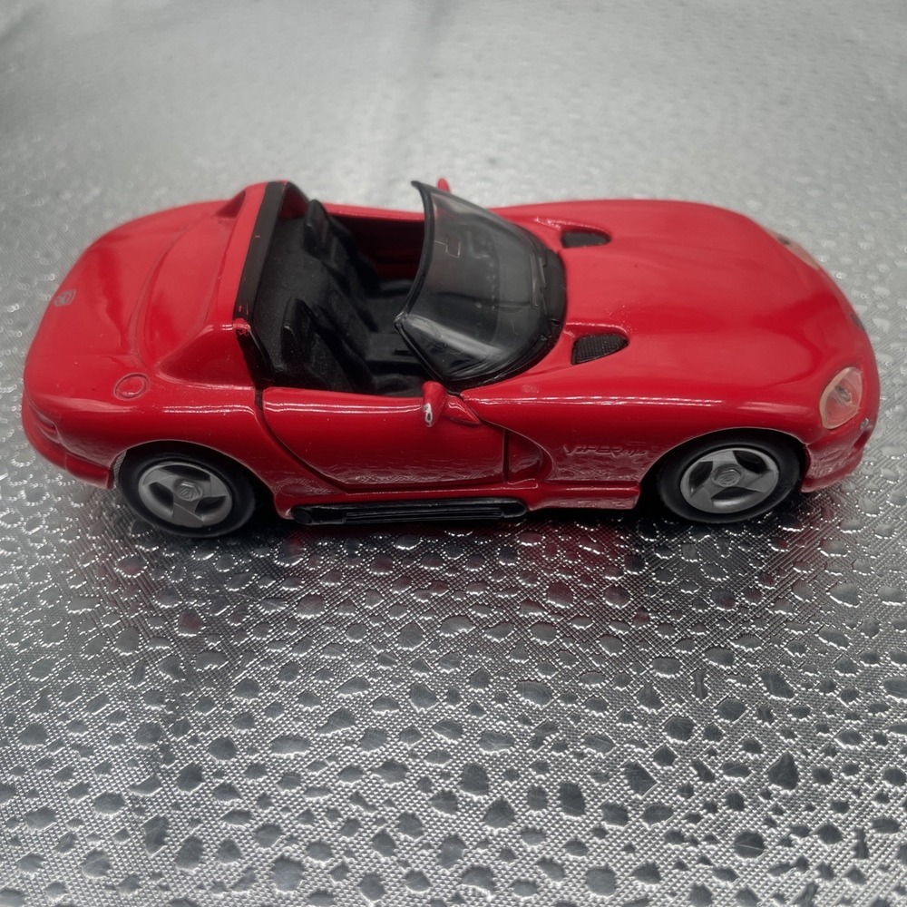 1:39 Maisto Dodge Viper RT/10 Red Diecast Toy Sports‎ Car Convertible Coupe